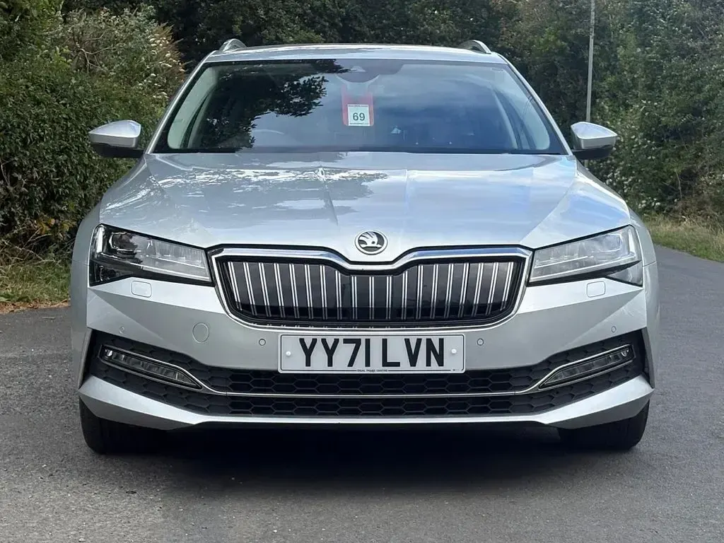 Used Skoda Superb SE L 218 HP (160 kW) 2021 Silver Estate