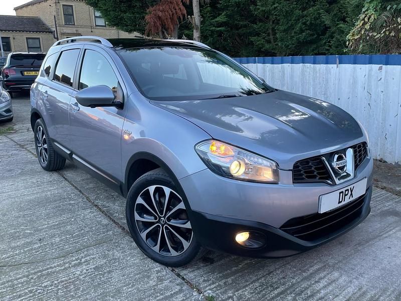 Grey Used 2013 Nissan Qashqai +2 N-TEC SUV | £3,590 (Fair price) - Image 1/4