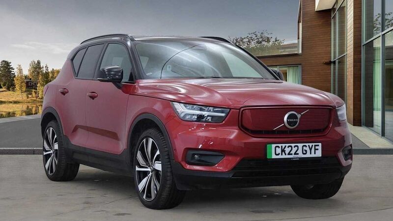 Used 2022 Volvo XC40 Pro SUV | £26,500 (Fair price) - Image 1/4