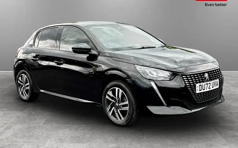 Second-hand Peugeot 208 Allure+ 102 CP (75 kW) 2023 Hatchback