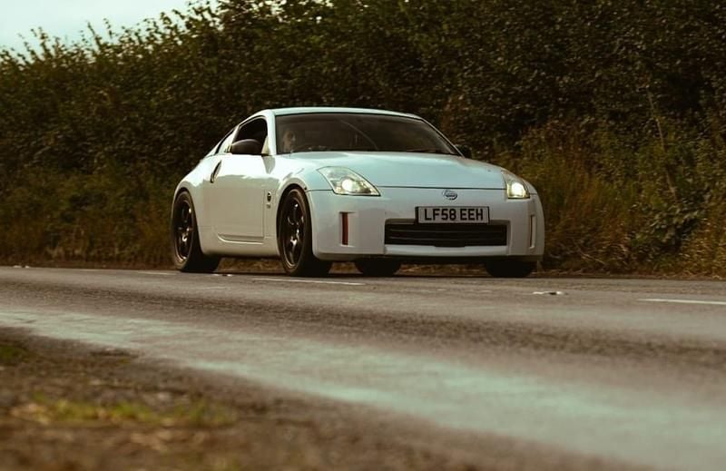 White Used 2009 Nissan 350Z Coupe | £18,995 - Image 1/4