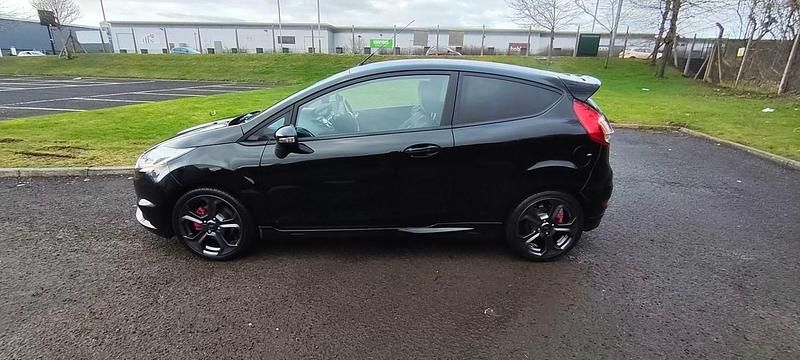 Used Ford Fiesta ST 182 HP (133 kW) 2017 Black Hatchback