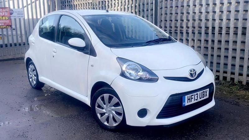 Begagnad Toyota Aygo 2013 Vit Halvkombi