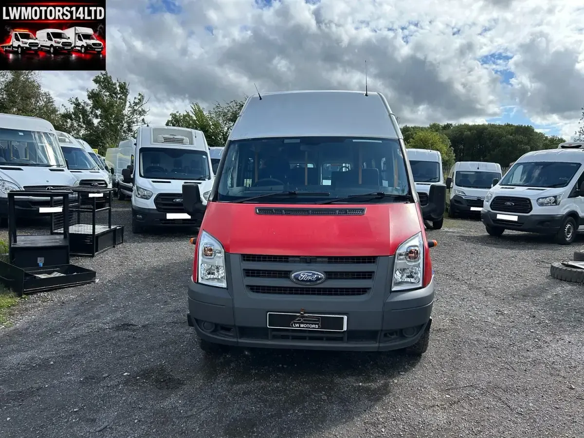 Used Ford Transit 115 HP (84 kW) 2010 White Van