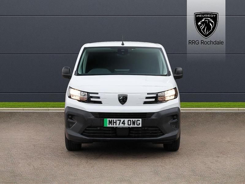 White New 2025 Peugeot E-Partner MPV | £19,995 (Fair price) - Image 1/4
