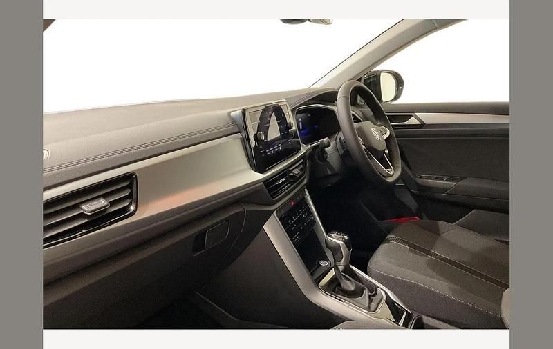 Used VW T-Roc Match 150 HP (110 kW) 2025 Ravenna blue SUV