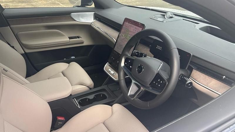 Used Volvo EX90 Ultra 244 kW (333 HP) 2025 White SUV