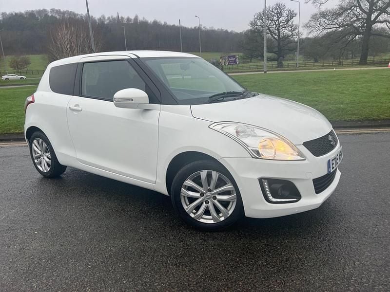 Used Suzuki Swift SZ4 2015 White Hatchback