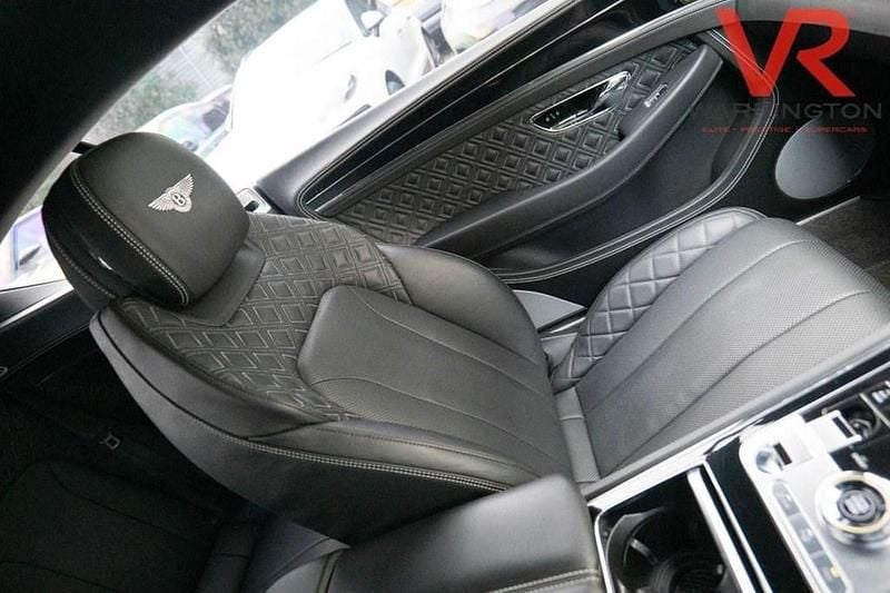 Used Bentley Continental 635 HP (467 kW) 2019 Grey Coupe