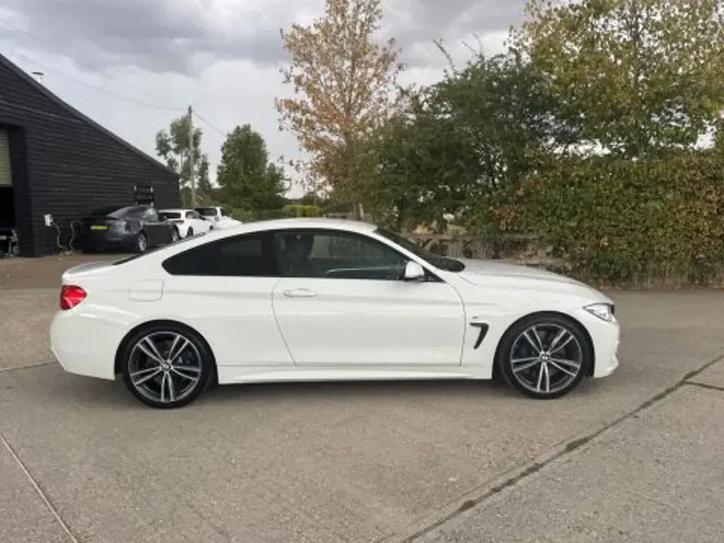 Used BMW 430 M Sport 2016 White Coupe