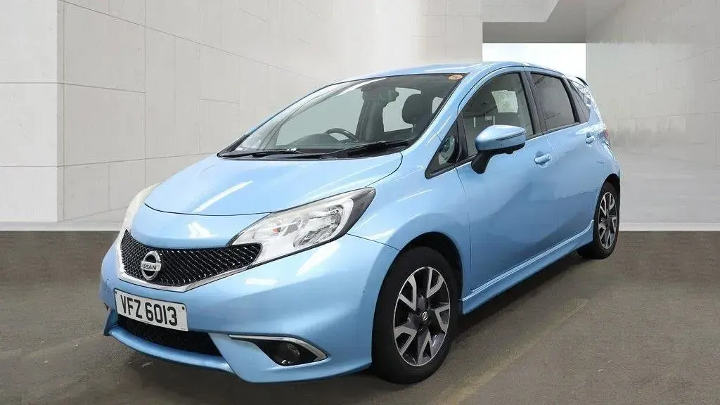 Used Nissan Note Tekna 90 HP (66 kW) 2015 Blue Hatchback