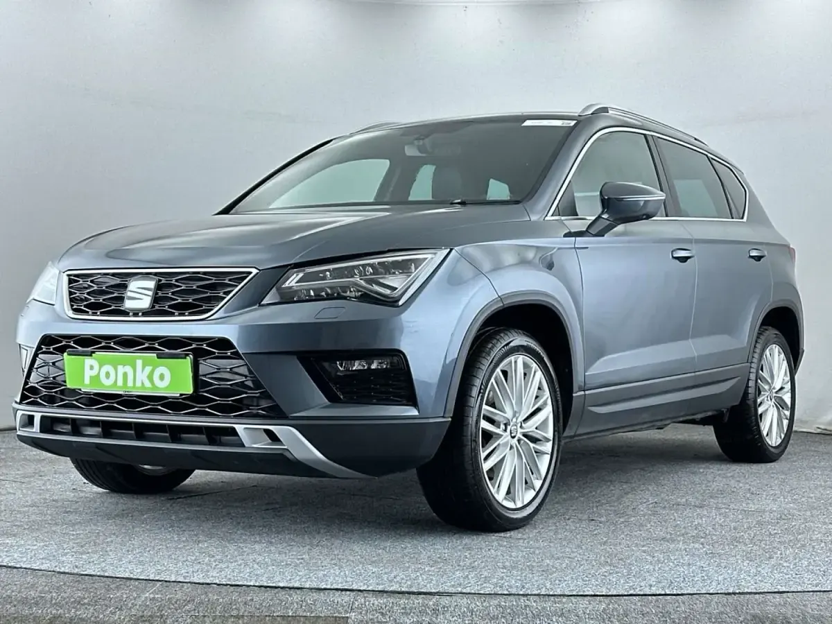 Begagnad Seat Ateca XCELLENCE 150 HK (110 kW) 2017 Grå SUV