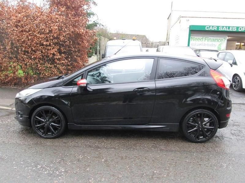 Used Ford Fiesta ST-Line 140 HP (102 kW) 2017 Black Hatchback
