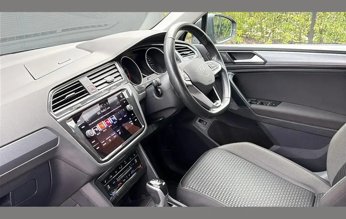 Used VW Tiguan Active 150 HP (110 kW) 2022 Grey SUV