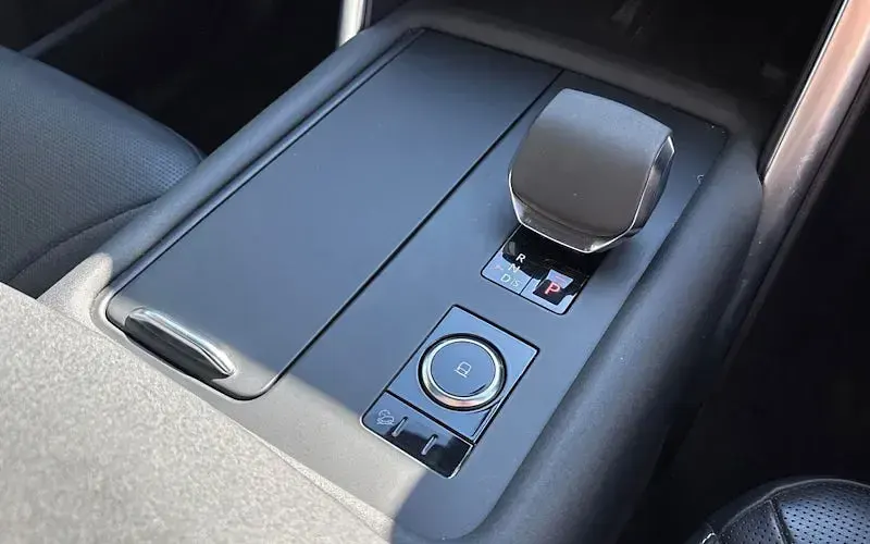 Used Land Rover Discovery HSE Dynamic 300 HP (220 kW) 2021 Grey SUV