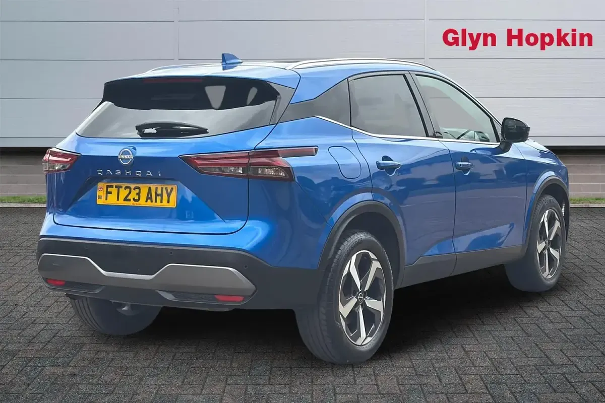Used Nissan Qashqai N-Connecta 140 HP (102 kW) 2023 Blue SUV