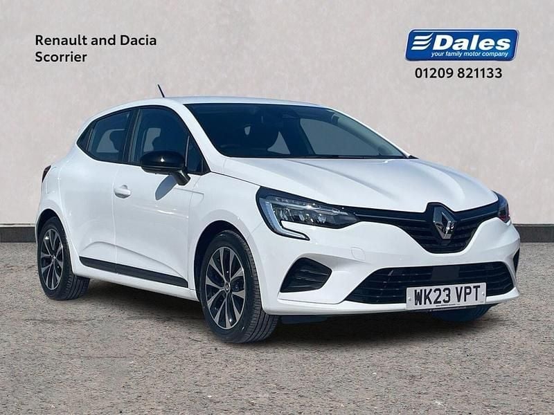 Solid glacier white Used 2023 Renault Clio V Evolution Hatchback | £17,000 (Fair price) - Image 1/4