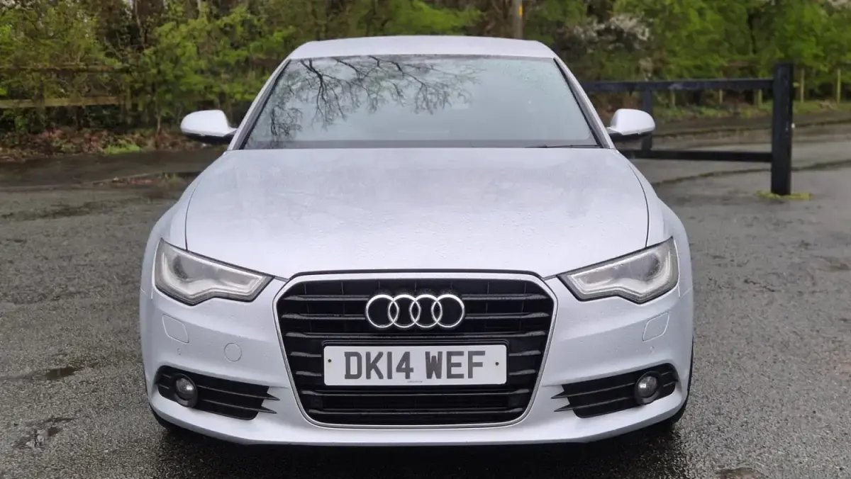 Usado Audi A6 S-Line 190 CV (139 kW) 2014 Plateado Berlina