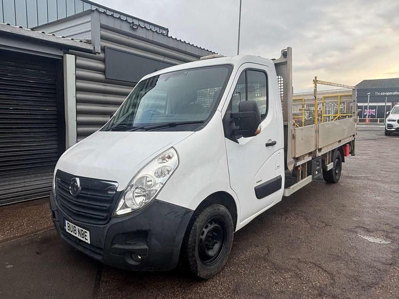 Used Vauxhall Movano 2018 White MPV