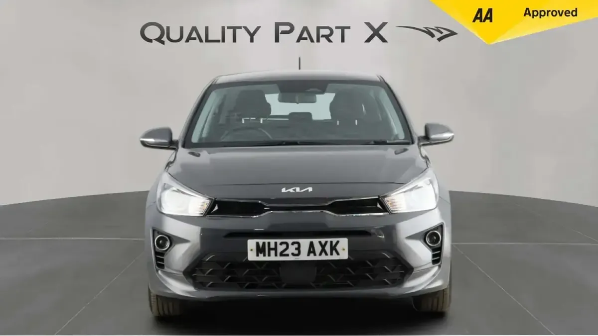 Used Kia Rio 83 HP (61 kW) 2023 Grey Hatchback