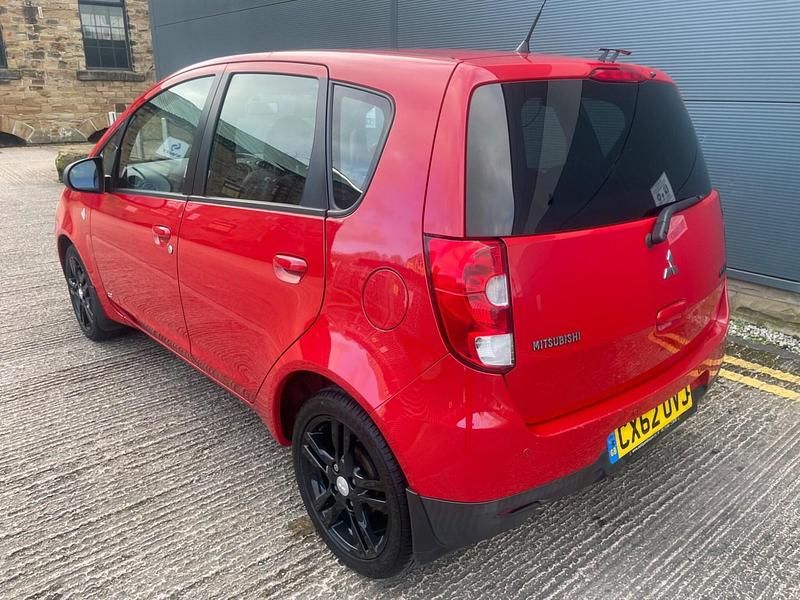 Used Mitsubishi Colt 2013 Red Hatchback