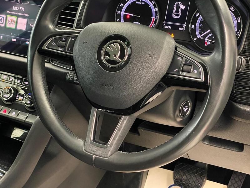 Used Skoda Kodiaq SE L 190 HP (139 kW) 2017 White SUV