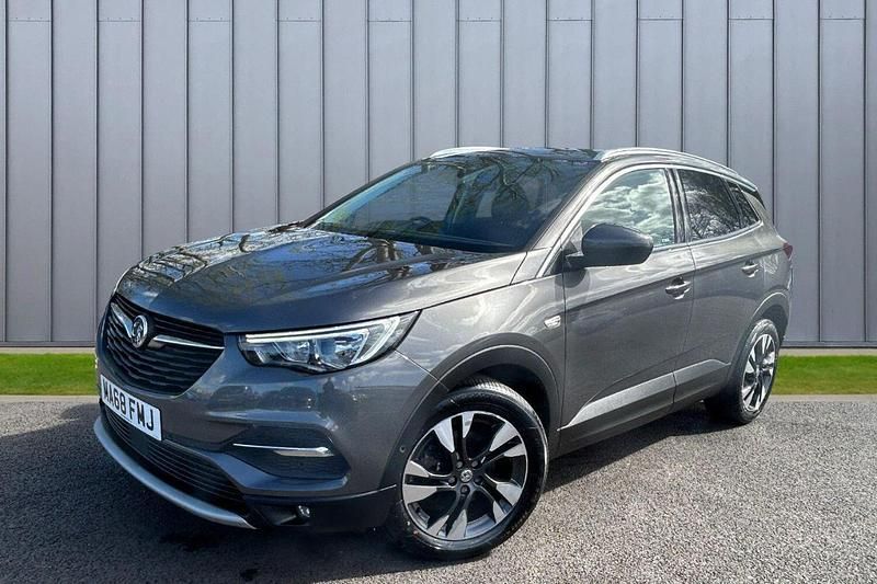 Used Vauxhall Grandland X Sport 128 HP (94 kW) 2018 Grey SUV