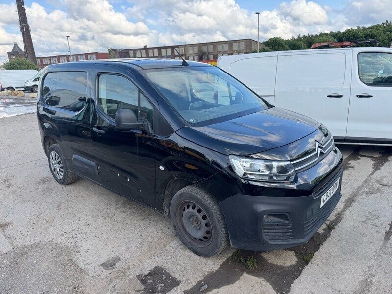 Black Used 2021 Citroën Berlingo PureTech MPV | £2,999 - Image 1/4