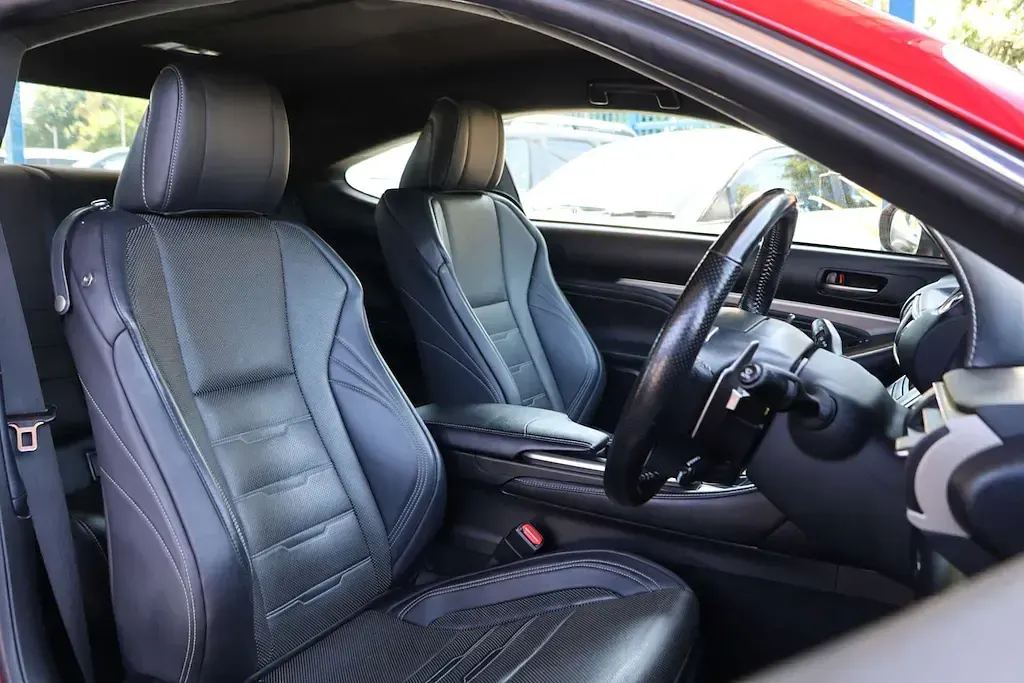 Used Lexus RC300h Sport Line 223 HP (164 kW) 2018 Red Coupe