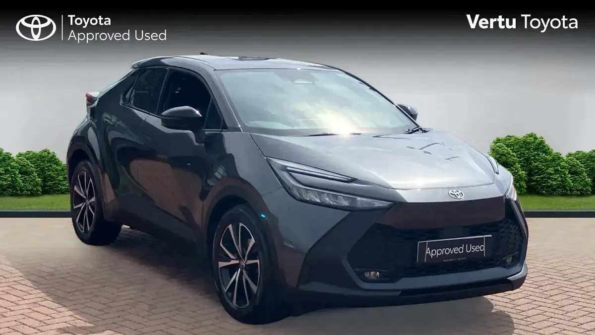 Used Toyota C-HR Design 140 HP (102 kW) 2024 SUV