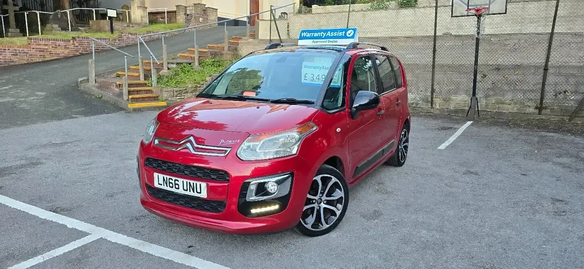 Used Citroën C3 Picasso Platinum 2016 Red MPV