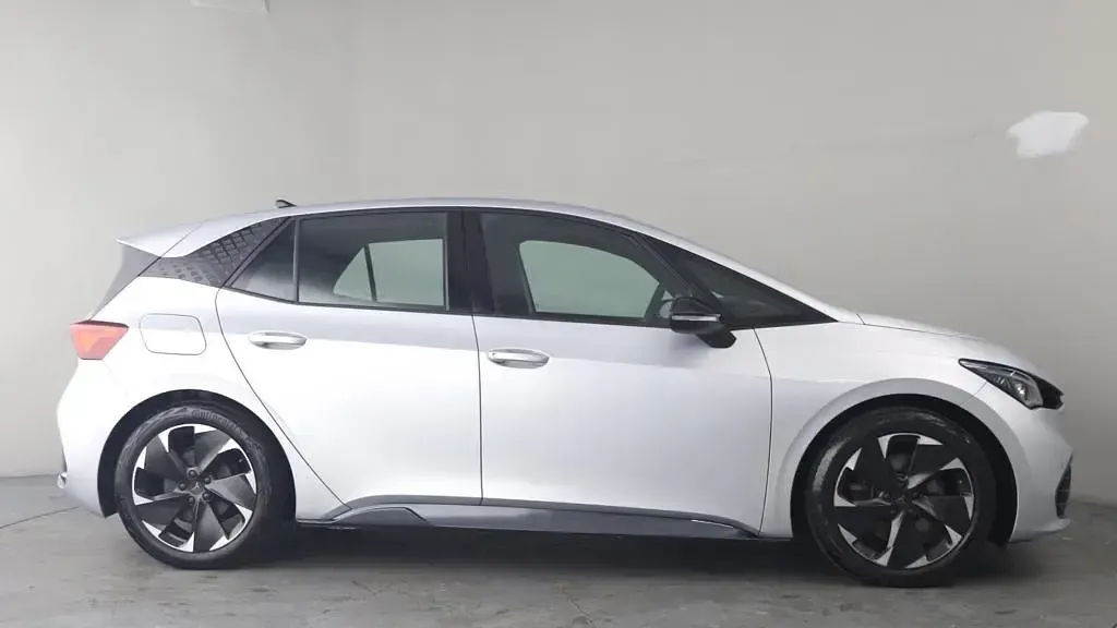 Used Cupra Born e-Boost 169 kW (230 HP) 2024 Hatchback