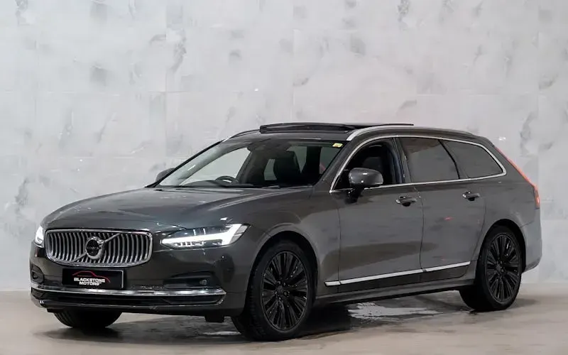 Used Volvo V90 Inscription 235 HP (172 kW) 2021 Grey Estate