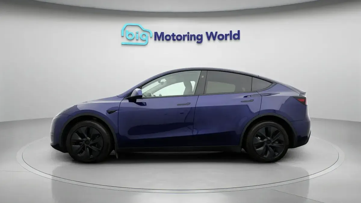 Used Tesla Model Y RWD 251 kW (342 HP) 2025 SUV