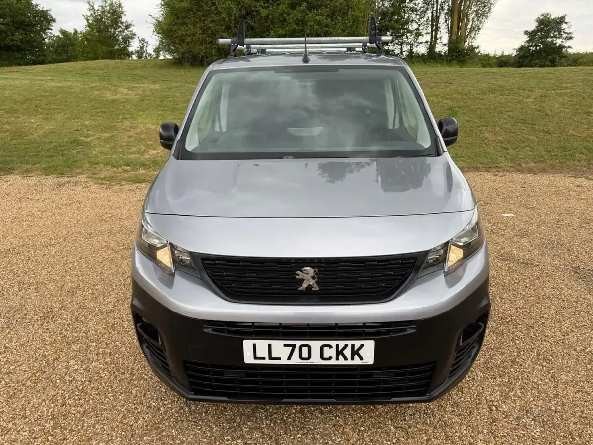Used Peugeot Partner 131 HP (96 kW) 2021 Grey MPV