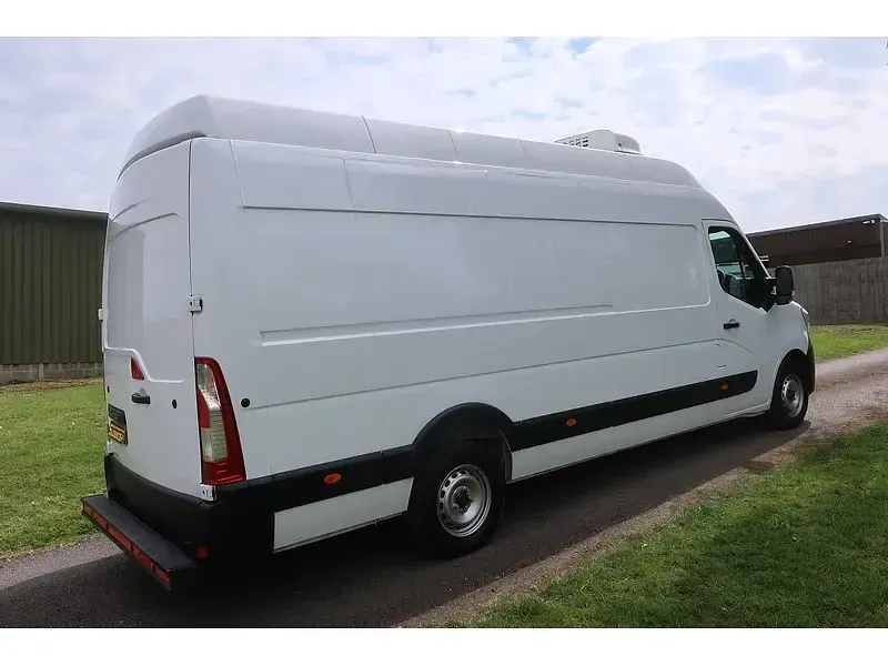 Used Renault Master 2024 White MPV