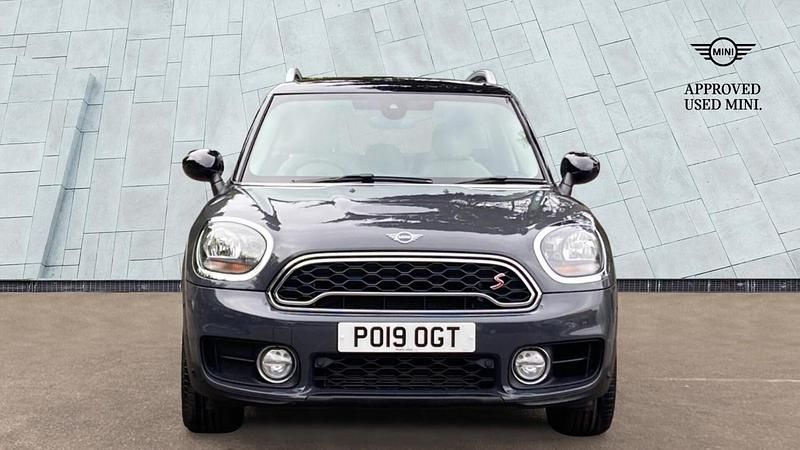 Begagnad Mini Cooper S Exclusive 2019 Grå Halvkombi