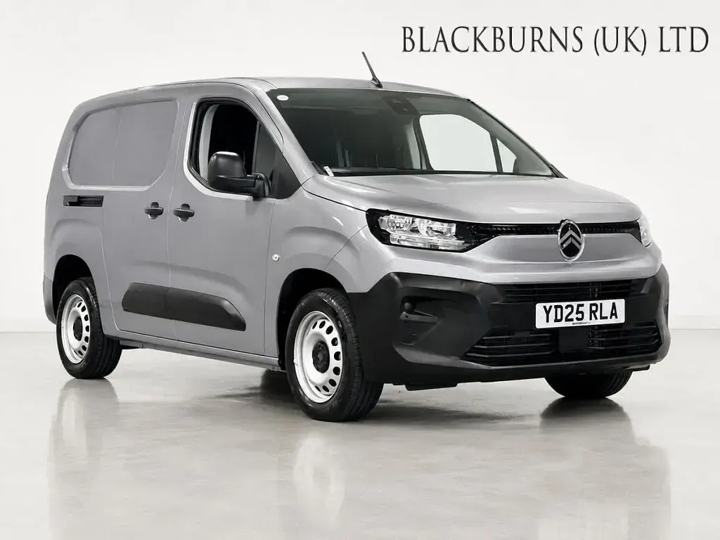 Used Citroën Berlingo 100 HP (73 kW) 2025 Grey MPV