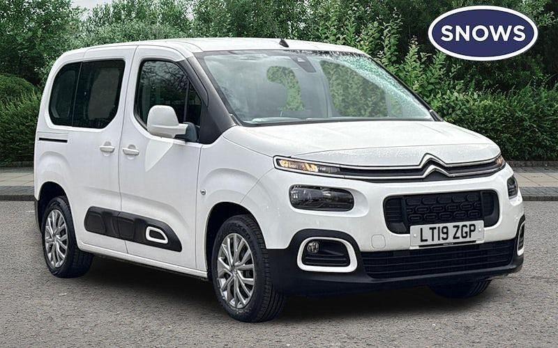 Usado Citroën Berlingo Feel 110 CV (80 kW) 2023 Monovolumen