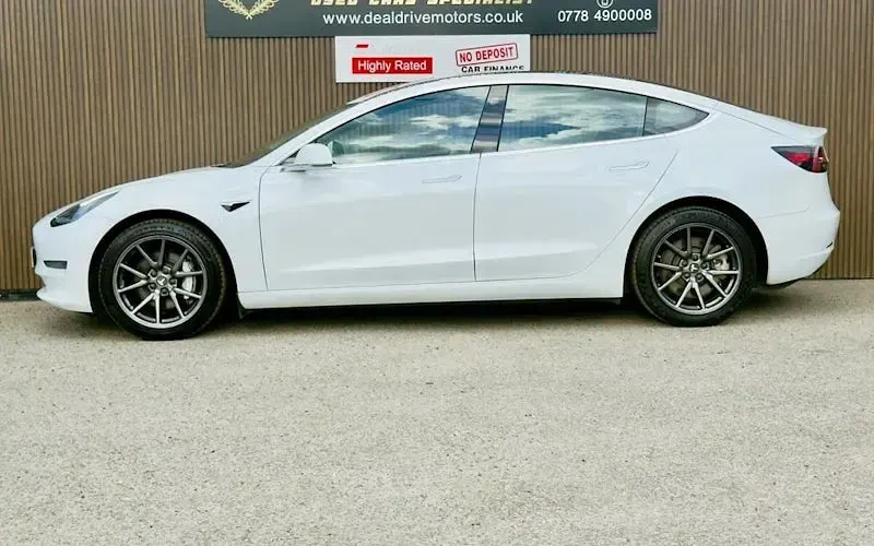 Used Tesla Model 3 Long Range AWD 258 kW (351 HP) 2023 Sedan