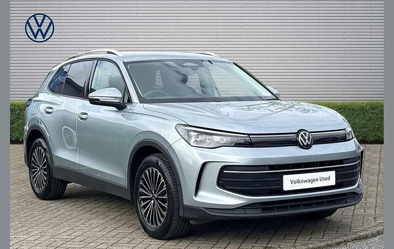 Used VW Tiguan Match 147 HP (108 kW) 2024 Silver SUV