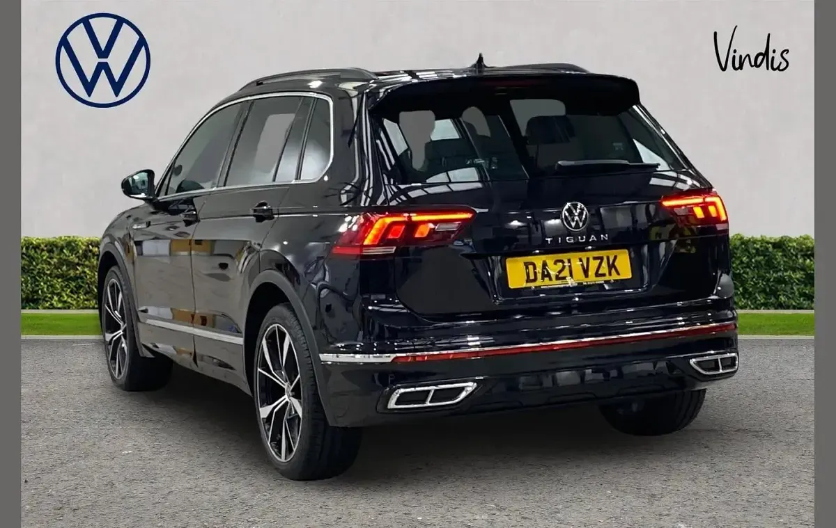 Used VW Tiguan R-line 150 HP (110 kW) 2021 Black SUV