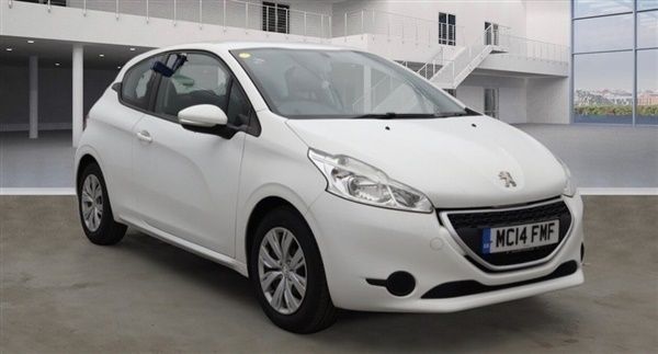 White Used 2014 Peugeot 208 Access Hatchback | £4,995 (Expensive) - Image 1/1