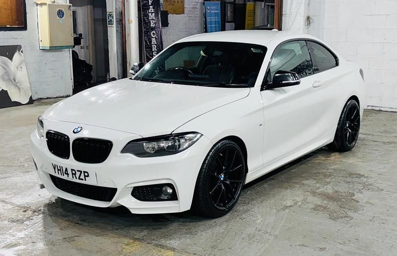 Used BMW 220 M Sport 2014 White Coupe