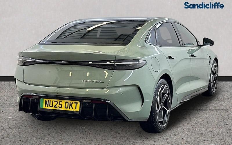 Used BYD Seal Design 230 kW (313 HP) 2025 Green Sedan