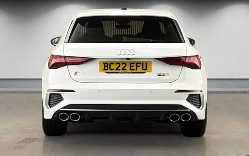 Used Audi S3 Sportback Comfort 310 HP (228 kW) 2022 Ibis white/ibis white Hatchback