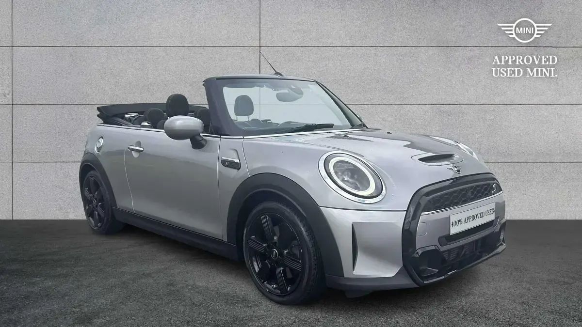 Used Mini Cooper S Classic 176 HP (129 kW) 2023 Silver Hatchback