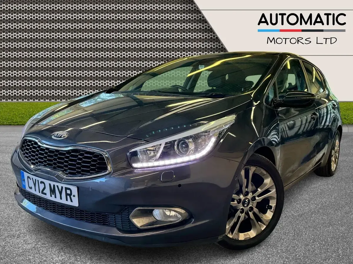 Used Kia Ceed 133 HP (97 kW) 2012 Silver Hatchback