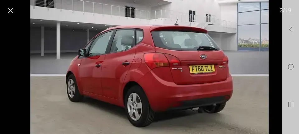 Used Kia Venga 2011 Red Hatchback