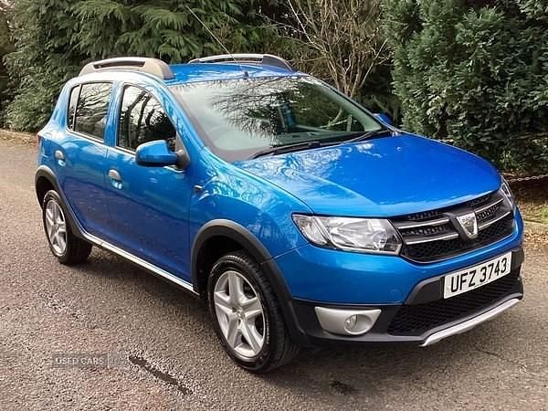 Used Dacia Sandero Lauréate 2014 Blue Hatchback
